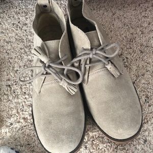Hush puppies ankle booties!